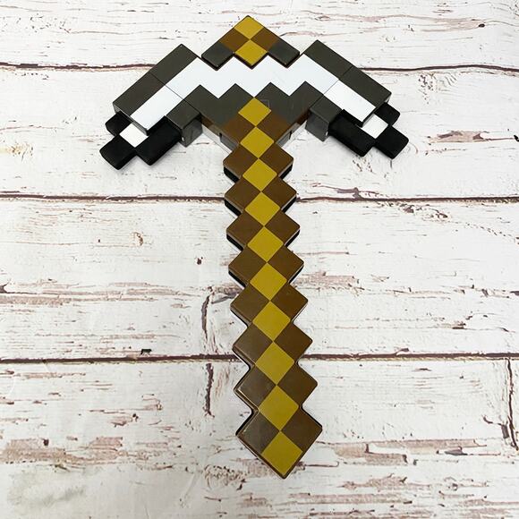 MINECRAFT Transforming 2 In 1 Iron Sword Pick Axe Toy 2014 - Picture 2 of 4